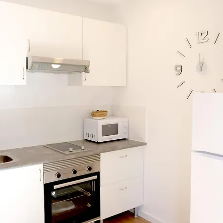 Alameda Apartment